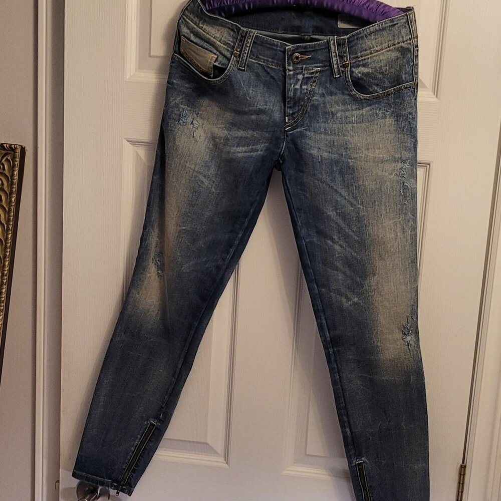 Diesel Jeans 28 Waist Mid-Rise Distressed with Zips NWOT